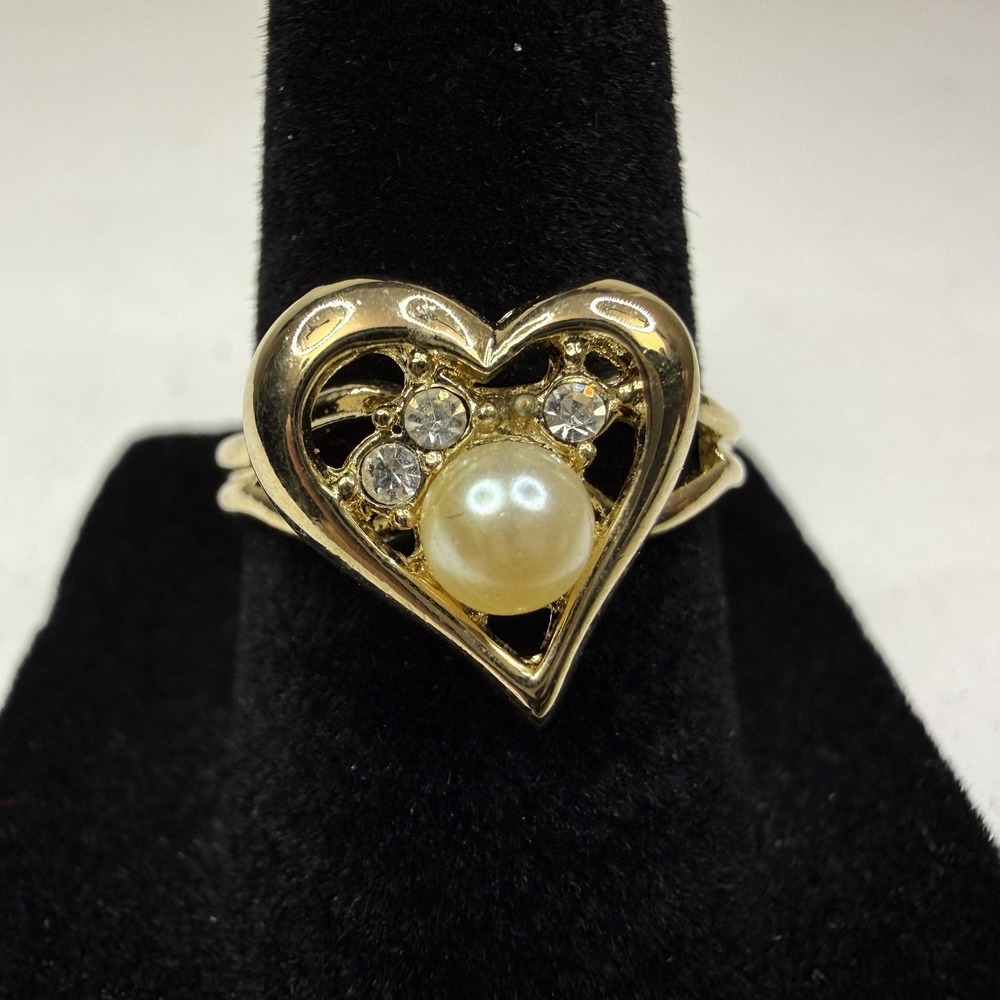 Gold Tone Heart Ring with Faux Pearl & Rhinestones Fashion Jewelry Size 6.5